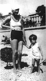 Элли Джонс с 
дочерью Элен Патрицией (Ницца, 1928г.)